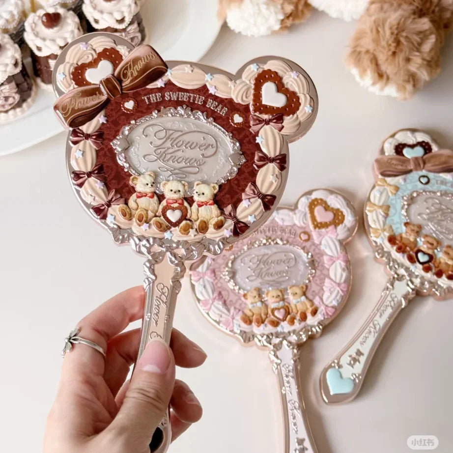 Flower Knows Sweetie Bear Collection Hand Holding Mirror Exquisite Relief Makeup Tools Cute HD Makeup Mirror 4 Types