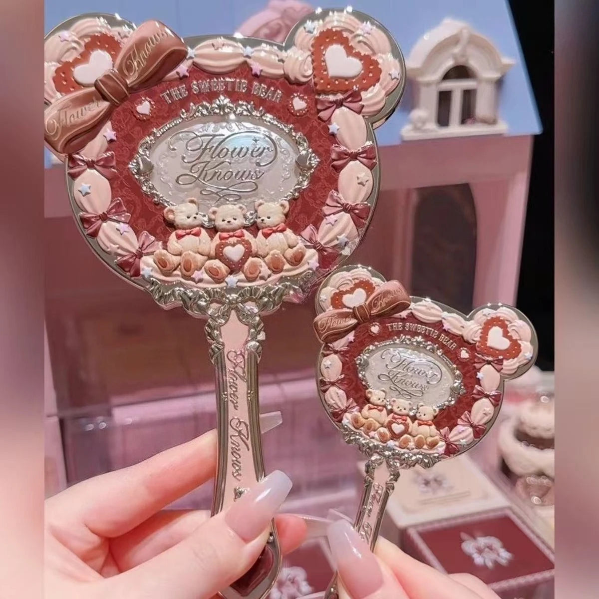 Flower Knows Sweetie Bear Collection Hand Holding Mirror Exquisite Relief Makeup Tools Cute HD Makeup Mirror 4 Types
